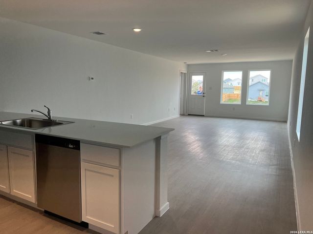 523 Layne Overlook, San Antonio, TX 78253