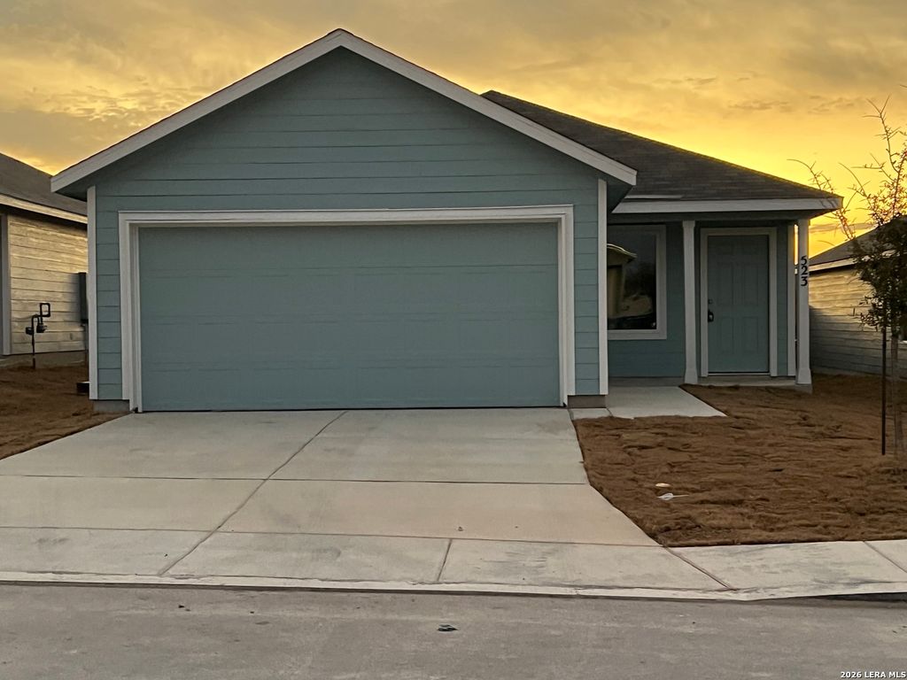 523 Layne Overlook, San Antonio, TX 78253