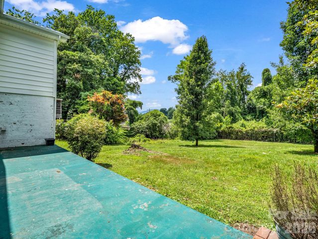 555 State Street, Marion, NC 28752