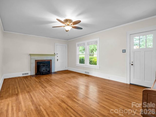 555 State Street, Marion, NC 28752