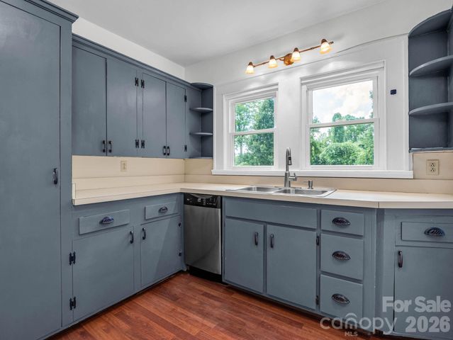 555 State Street, Marion, NC 28752