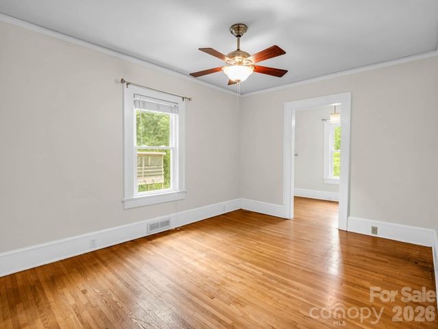 555 State Street, Marion, NC 28752