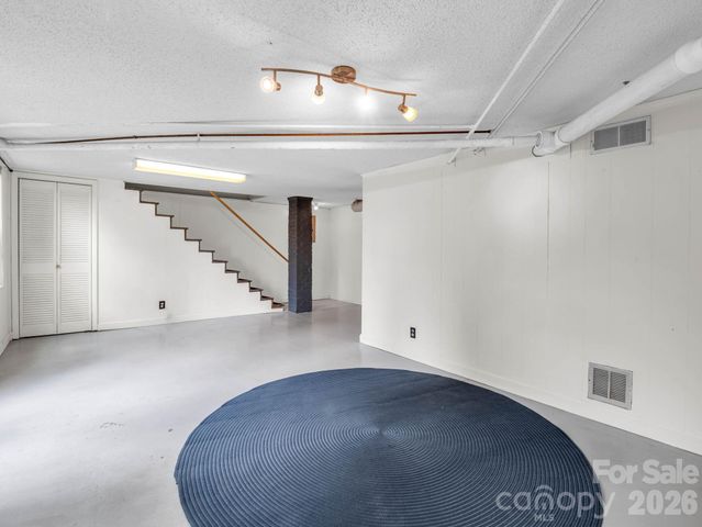 555 State Street, Marion, NC 28752