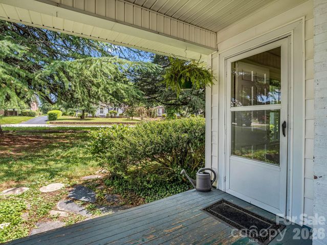 555 State Street, Marion, NC 28752