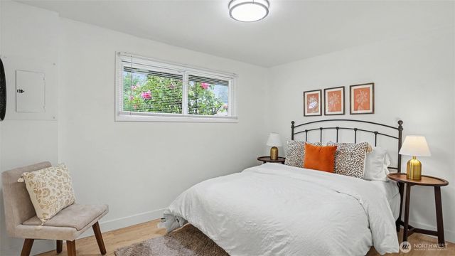3401 NE 8th Street, Renton, WA 98056