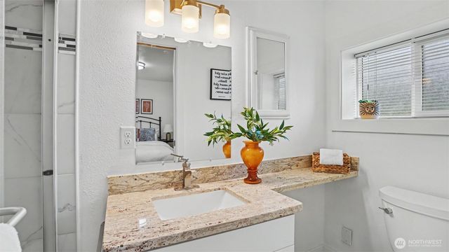 3401 NE 8th Street, Renton, WA 98056