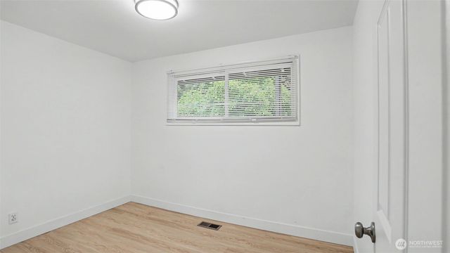 3401 NE 8th Street, Renton, WA 98056