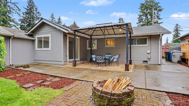 3401 NE 8th Street, Renton, WA 98056