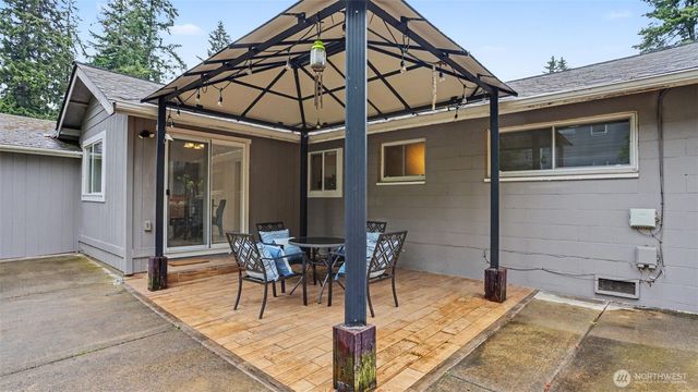 3401 NE 8th Street, Renton, WA 98056