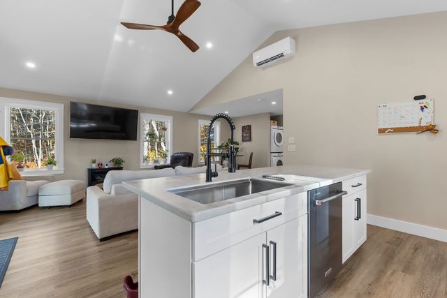 65 Wildbrook Lane, Eliot, ME 03903