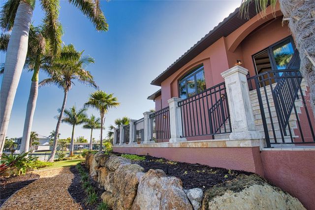 420 PALMETTO CRESCENT, Nokomis, FL 34275
