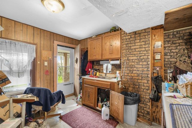 831 Silverbrook DRIVE, West Bend, WI 53090