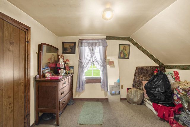 831 Silverbrook DRIVE, West Bend, WI 53090