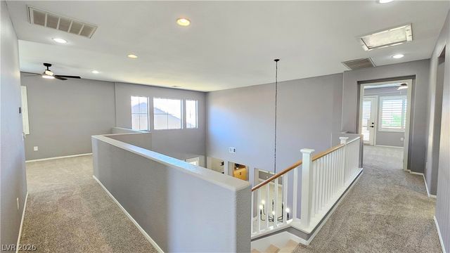 326 Carlisle Crossing Street, Las Vegas, NV 89138
