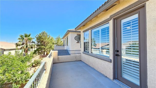 326 Carlisle Crossing Street, Las Vegas, NV 89138