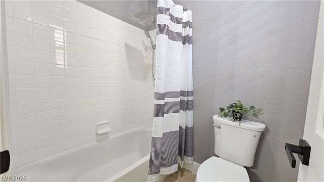 326 Carlisle Crossing Street, Las Vegas, NV 89138