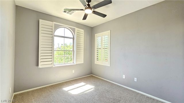 326 Carlisle Crossing Street, Las Vegas, NV 89138