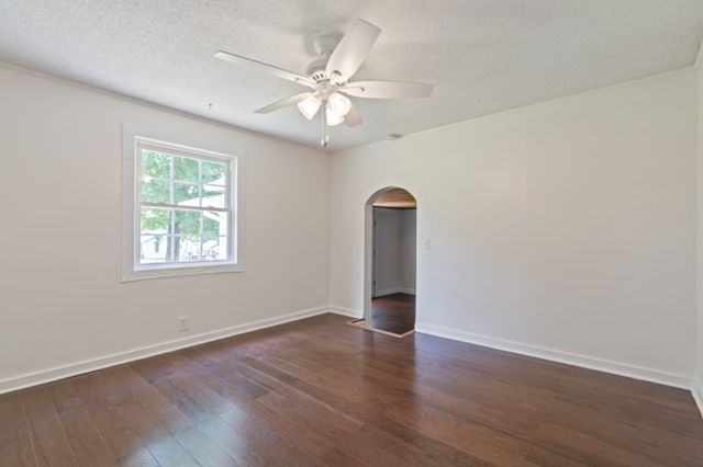 210 Westover Dr, Columbia, TN 38401