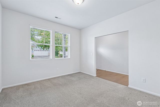 353 S 48th Place, Mount Vernon, WA 98274