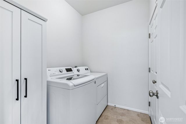 353 S 48th Place, Mount Vernon, WA 98274