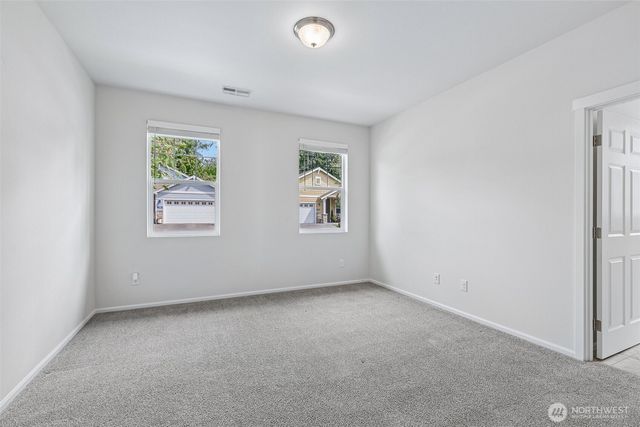 353 S 48th Place, Mount Vernon, WA 98274