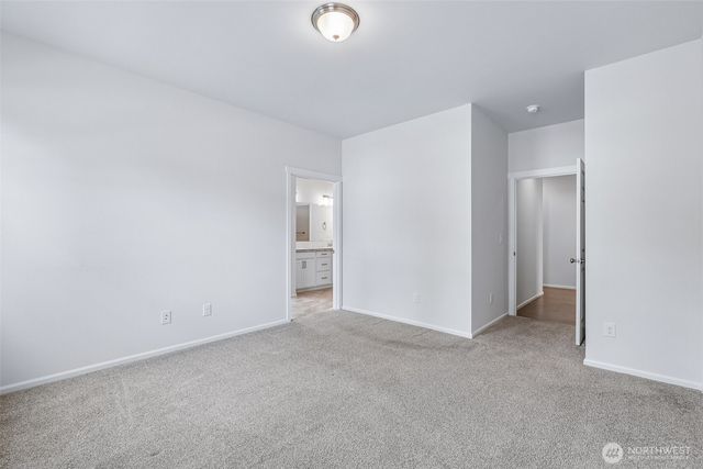 353 S 48th Place, Mount Vernon, WA 98274
