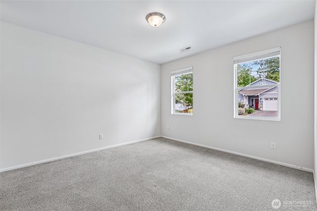 353 S 48th Place, Mount Vernon, WA 98274