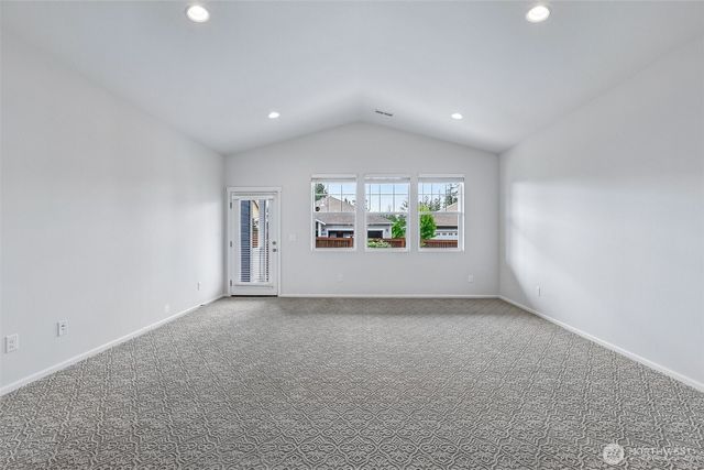 353 S 48th Place, Mount Vernon, WA 98274