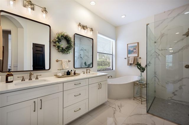 13994 SIENA LOOP, Lakewood Ranch, FL 34202