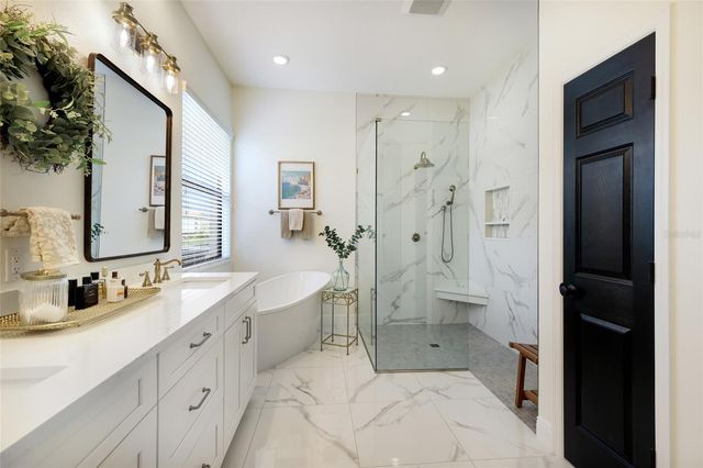 13994 SIENA LOOP, Lakewood Ranch, FL 34202