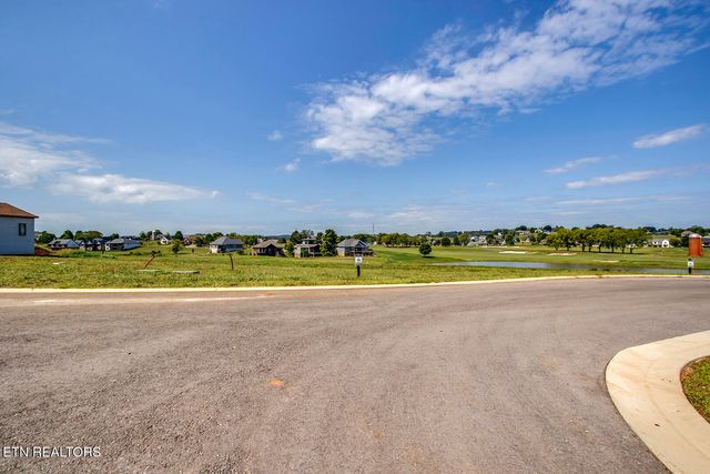 497 Black Bear Circle, Loudon, TN 37774