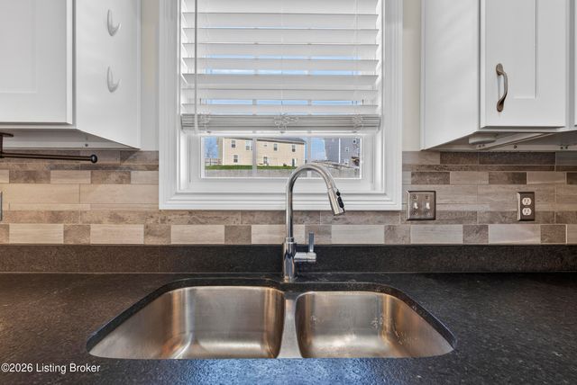 126 Dupree Ct, Elizabethtown, KY 42701