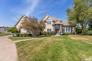 2916 E 45TH Court, Davenport, IA 52807