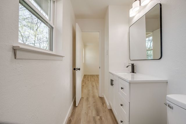 714 San Carlos Drive, Grand Prairie, TX 75051