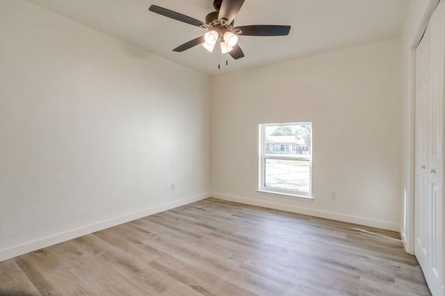 714 San Carlos Drive, Grand Prairie, TX 75051