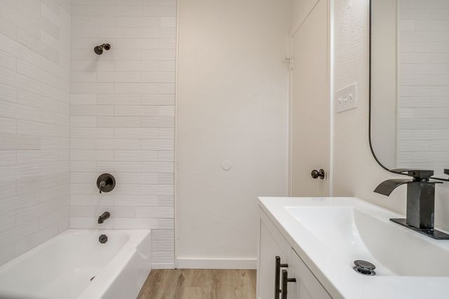 714 San Carlos Drive, Grand Prairie, TX 75051