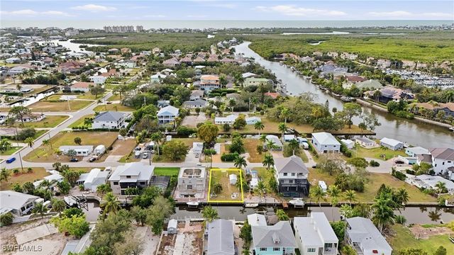 27578 Tarpon WAY, Bonita Springs, FL 34134