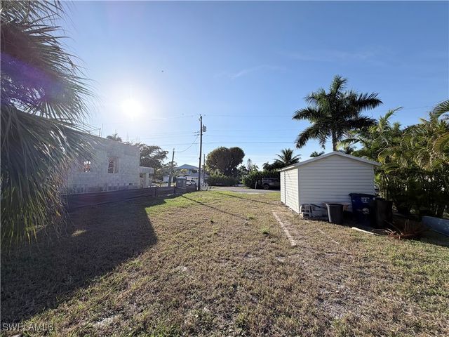 27578 Tarpon WAY, Bonita Springs, FL 34134