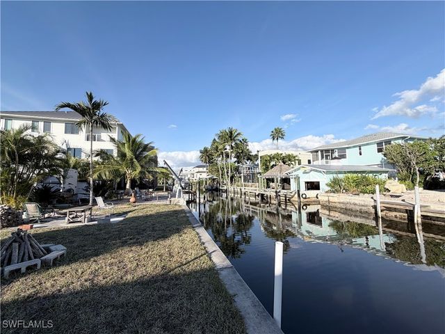 27578 Tarpon WAY, Bonita Springs, FL 34134