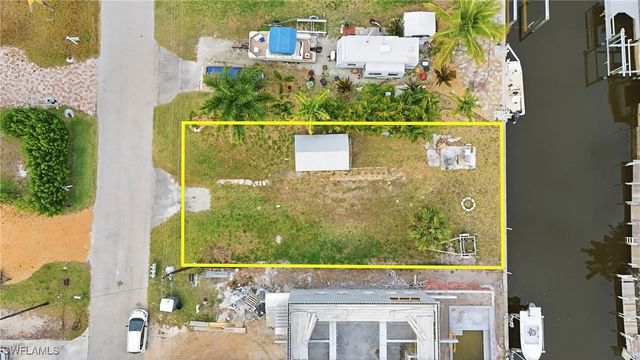 27578 Tarpon WAY, Bonita Springs, FL 34134