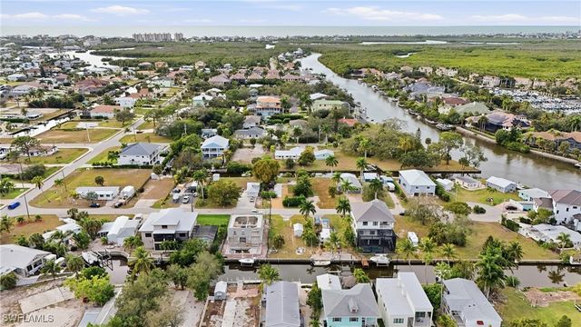 27578 Tarpon WAY, Bonita Springs, FL 34134