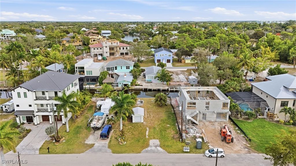 27578 Tarpon WAY, Bonita Springs, FL 34134