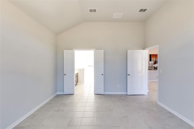 325 Diamondleaf DR, Buda, TX 78610