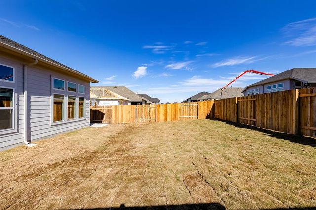 325 Diamondleaf DR, Buda, TX 78610