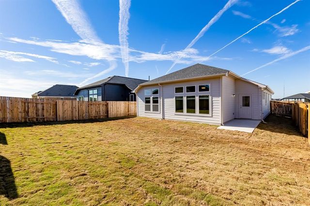 325 Diamondleaf DR, Buda, TX 78610