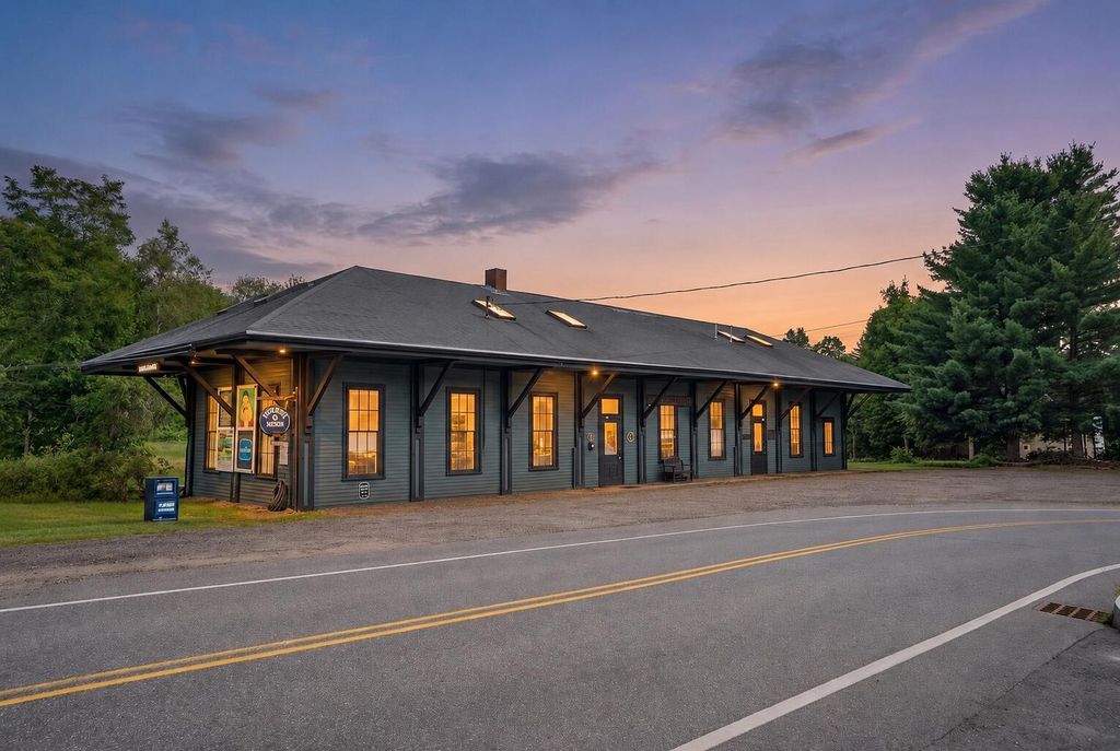 12 Depot Street, Kennebunk, ME 04043 — exterior