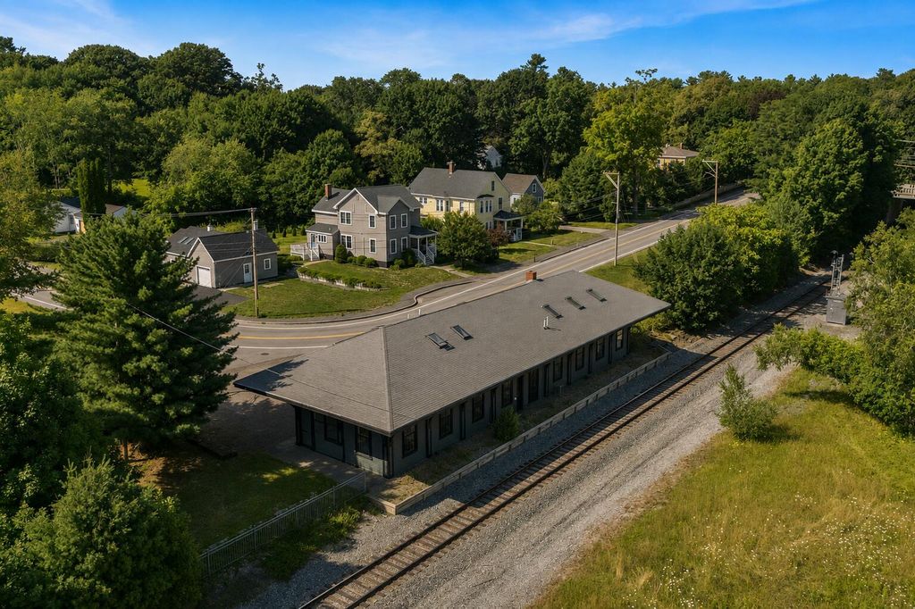 12 Depot Street, Kennebunk, ME 04043 — photo 2