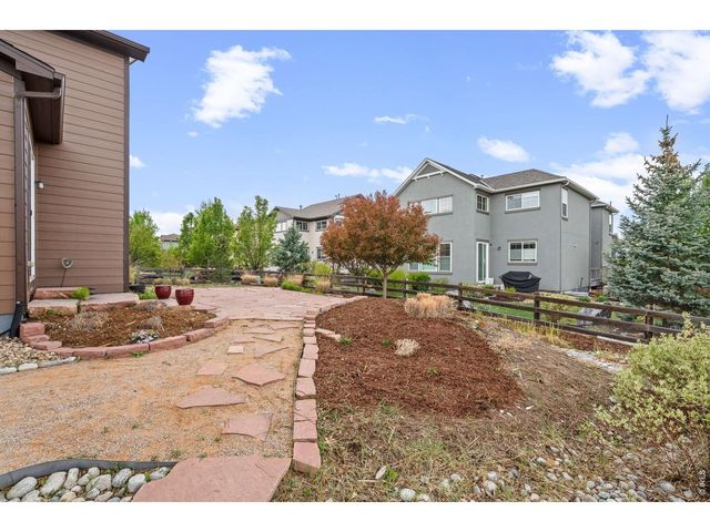 852 Laramie Ln, Erie, CO 80516