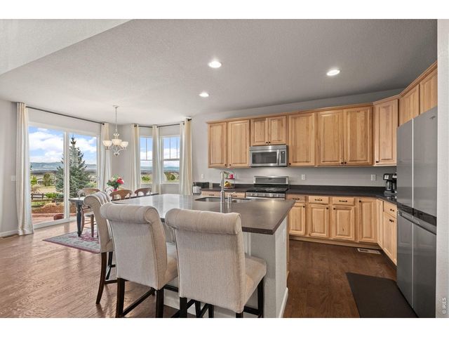 852 Laramie Ln, Erie, CO 80516