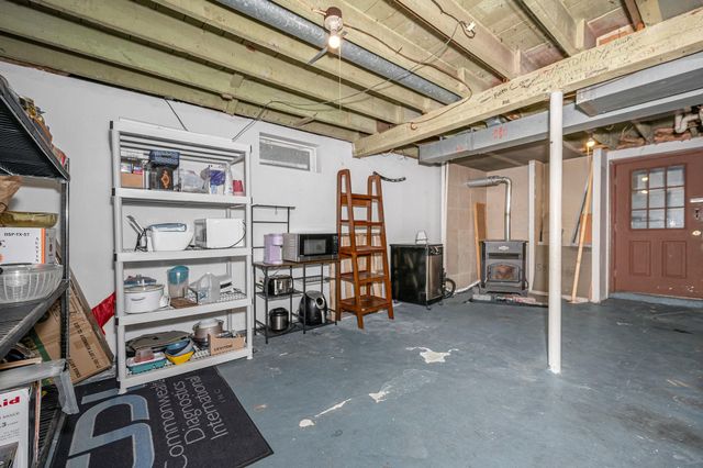 67 Batchelder Avenue, Manchester, NH 03103